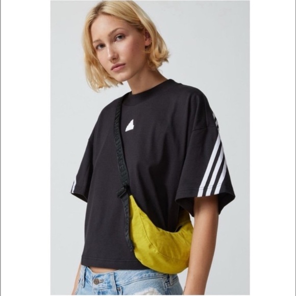 Baggu “Sour” Mini Crescent Bag UO Exclusive Color - Picture 2 of 8